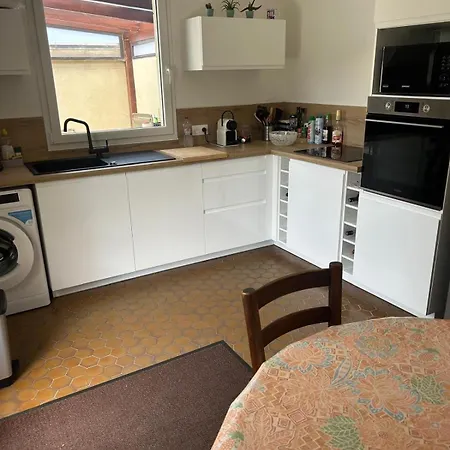 Maison Familiale En Bord De *