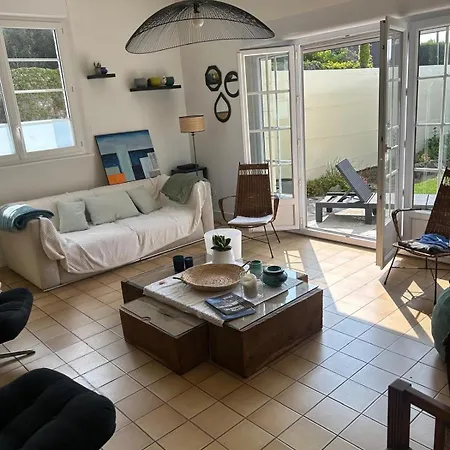 Maison Familiale En Bord De